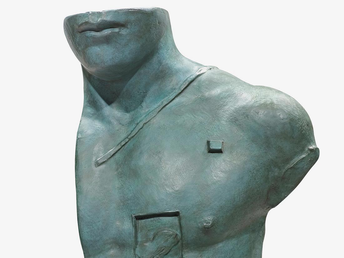 Igor Mitoraj, Asklepios (1988) – Patinated cast bronze, stone base, 38 x 28 x 14 cm